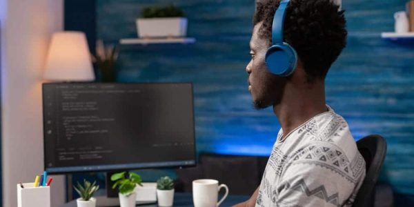Home 36 6 Top Essential Skills for Aspiring Software Developers